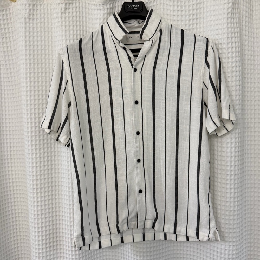 Zara Men’s White & Black Striped Short-Sleeve Casual Button-Down